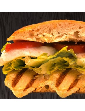 17-Grilled chicken - mayonnaise - mozzarella cheese - tomatoes - lettuce